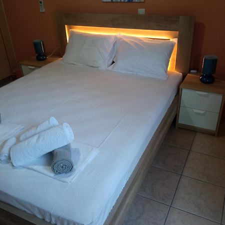 Sofia'S Garden Apartment Nea Peramos  Ngoại thất bức ảnh
